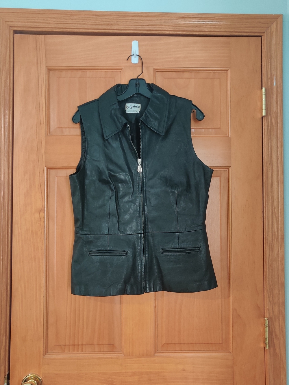 Vintage Bagatelle Black Leather Sleeveless Zip-Front Vest Size XL *M/L